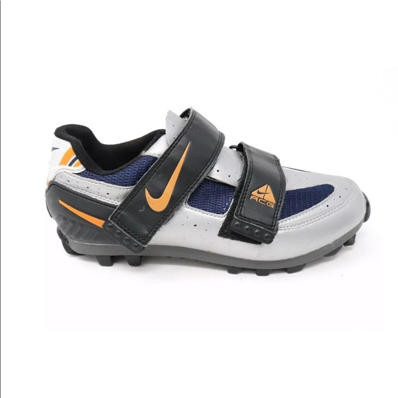 nike acg bike shoes